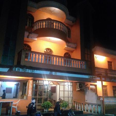 Palm Grove Hotell Cavelossim Eksteriør bilde
